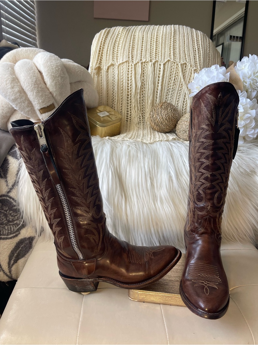 Old Gringo Razz Women’s Western Leather Boots in Brown w/Wheat Intricate Design